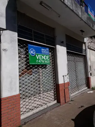 LOCALES SOBRE TRES DE FEBRERO AL 3800 IDEAL SUPERMERCADO. foto 3