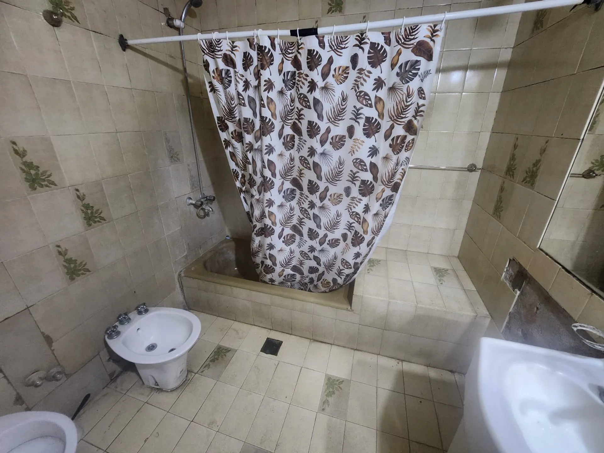 VENTA CASA TRES AMBIENTES BARRIO B. RIVADAVIA foto 5