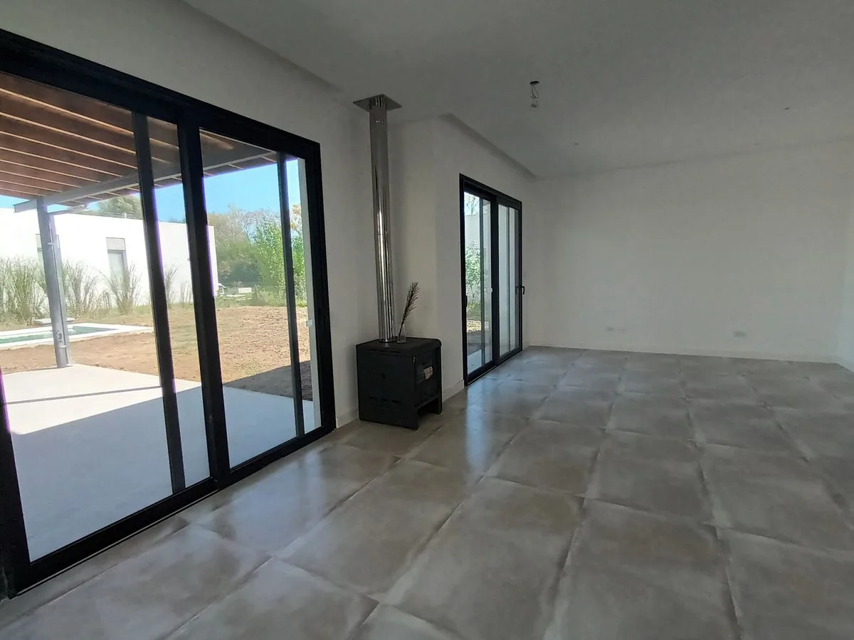 VENTA CASA ESTRENAR MANZANARES PILAR B SANTA CLARA foto 4