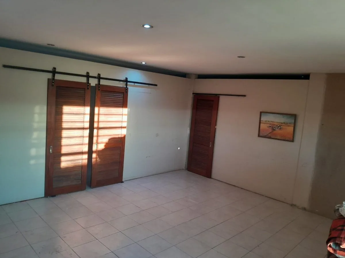 CASA EN VENTA 4 AMBIENTES EN ALEJANDRO KORN foto 5