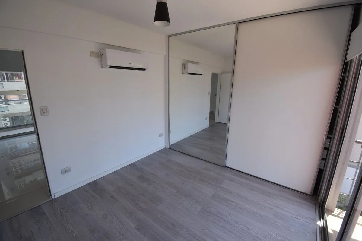 VENTA DPTO 2 AMB CON COCHERA QUILMES CENTRO foto 5