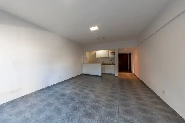 VENTA MONOAMBIENTE CON COCHERA EN SAN NICOLAS