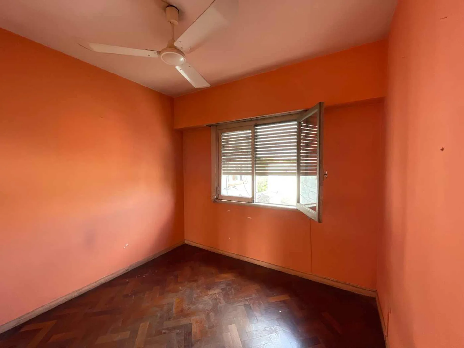VENTA DEPARTAMENTO 3 AMBIENTES AL FRENTE- ASCENSOR foto 4