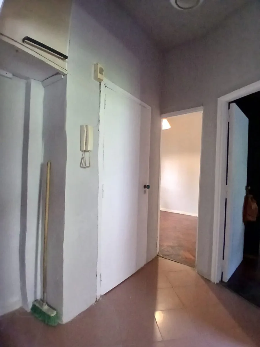 Oportunidad! se vende un agradable departamento de 3 ambientes al frente - San Cristobal foto 5