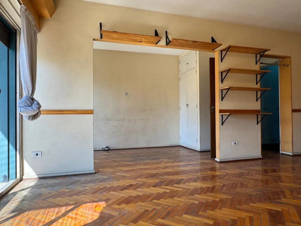 VENTA DEPTO 3 AMB CABALLITO FRENTE BALCÓN COCHERA foto 4