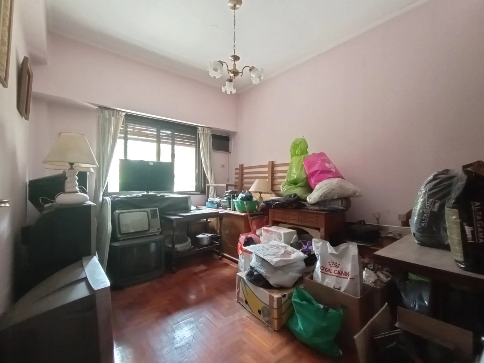 Excelente propiedad para 2 familias en Lote de 9,80x43 foto 3