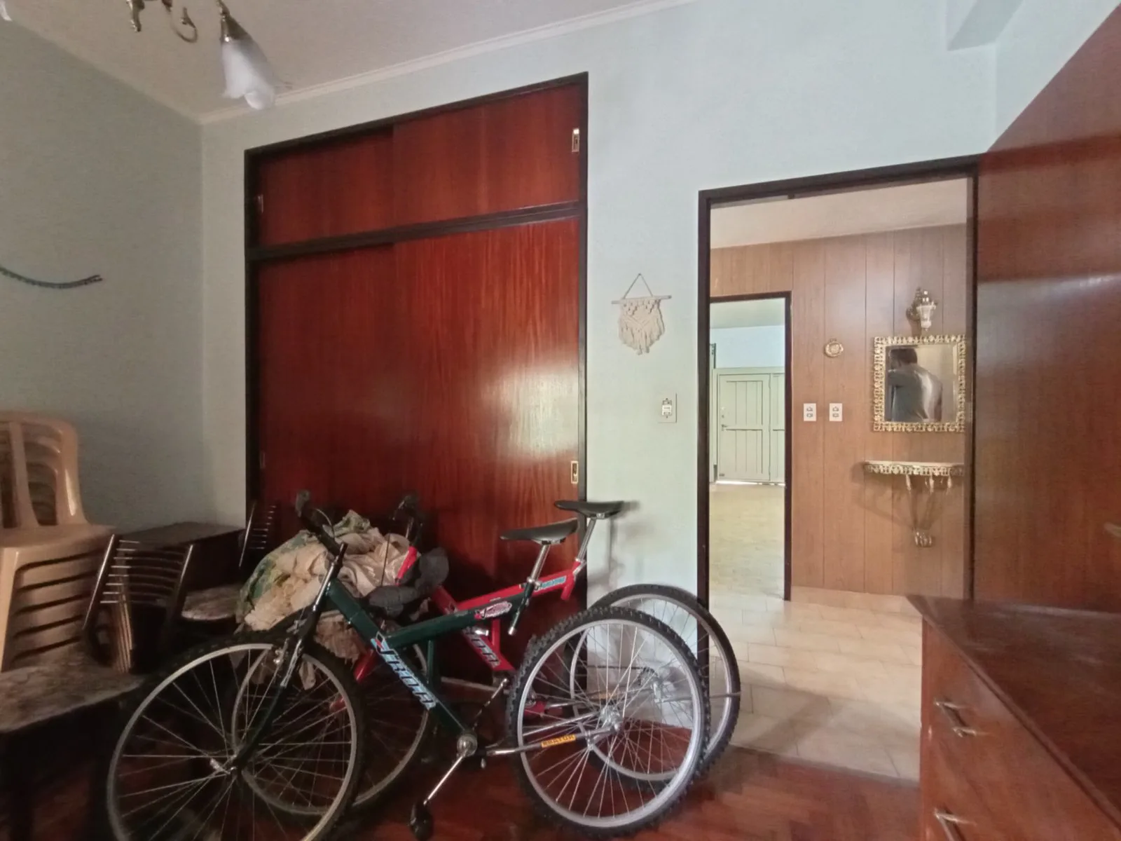 Excelente propiedad para 2 familias en Lote de 9,80x43 foto 4