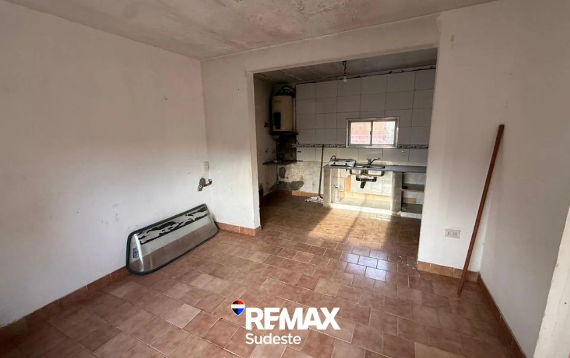 CASA A REFACCIONAR foto 3