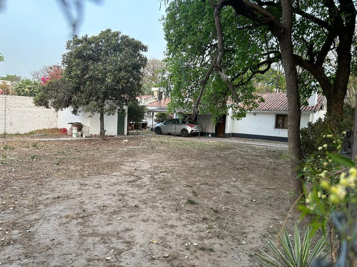 VENTA DE CASA AV. BELGRANO LA BANDA, 3 DORM foto 3