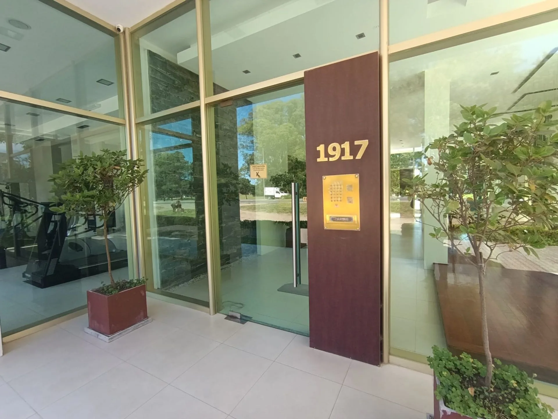 VENTA DEPARTAMENTO 2 AMBIENTES CON COCHERA PINAMAR foto 5