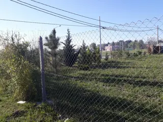 VENDE 2 LOTES LINDEROS-JUTOS O SEPARADOS EN ESQUINA-BARRIO LAS ACEQUIAS ROLDAN foto 3