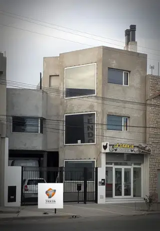 VIVIENDA + LOCAL COMERCIAL foto 1