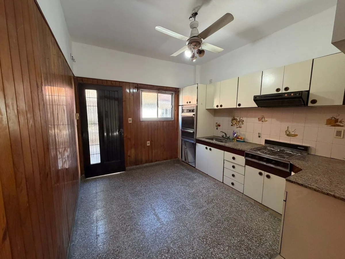 CASA  6 AMBIENTES VENTA LA TABLABA foto 2