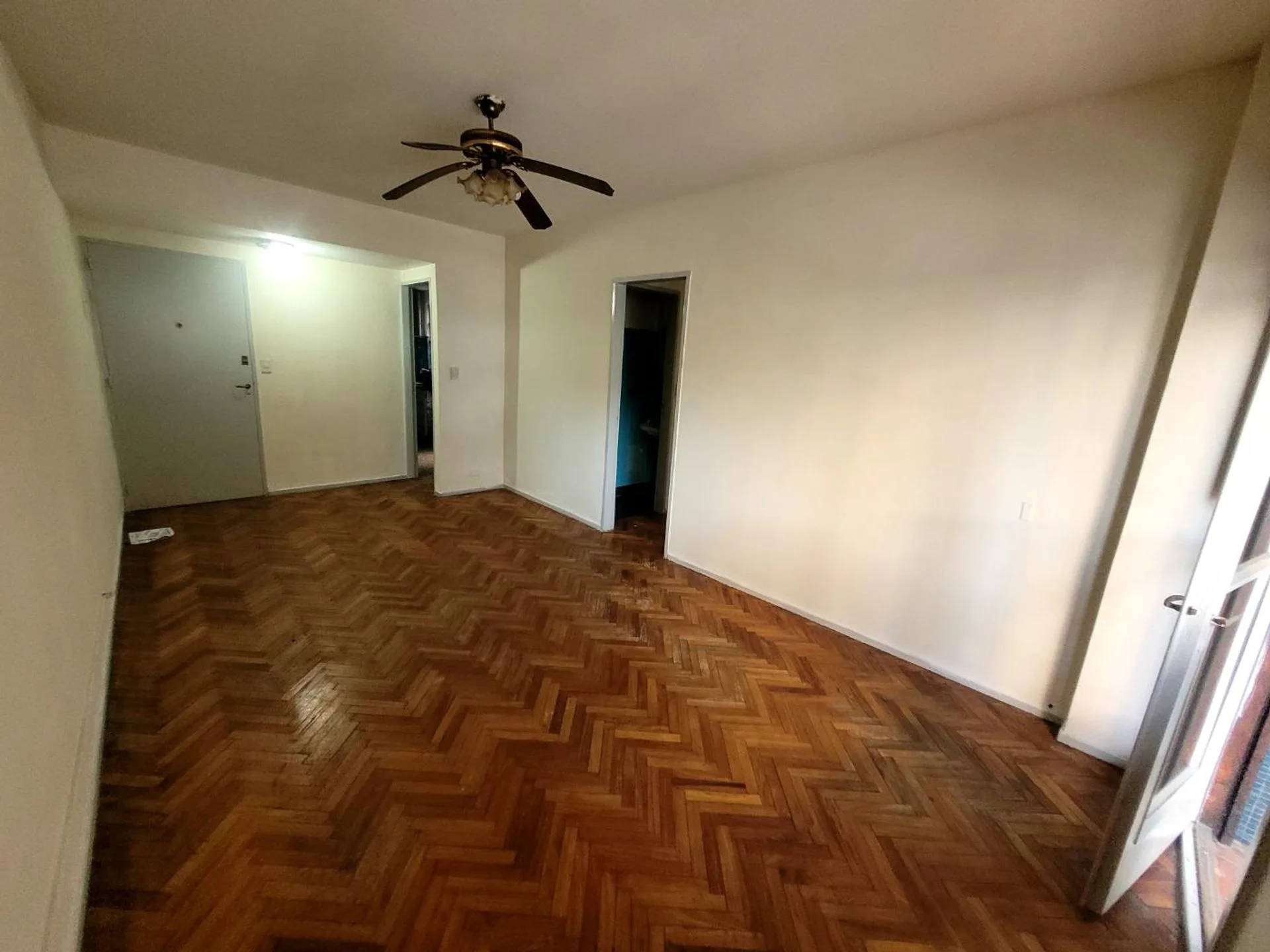 VENTA DEPARTAMENTO 4 AMBIENTES CABALLITO C/BAULERA
