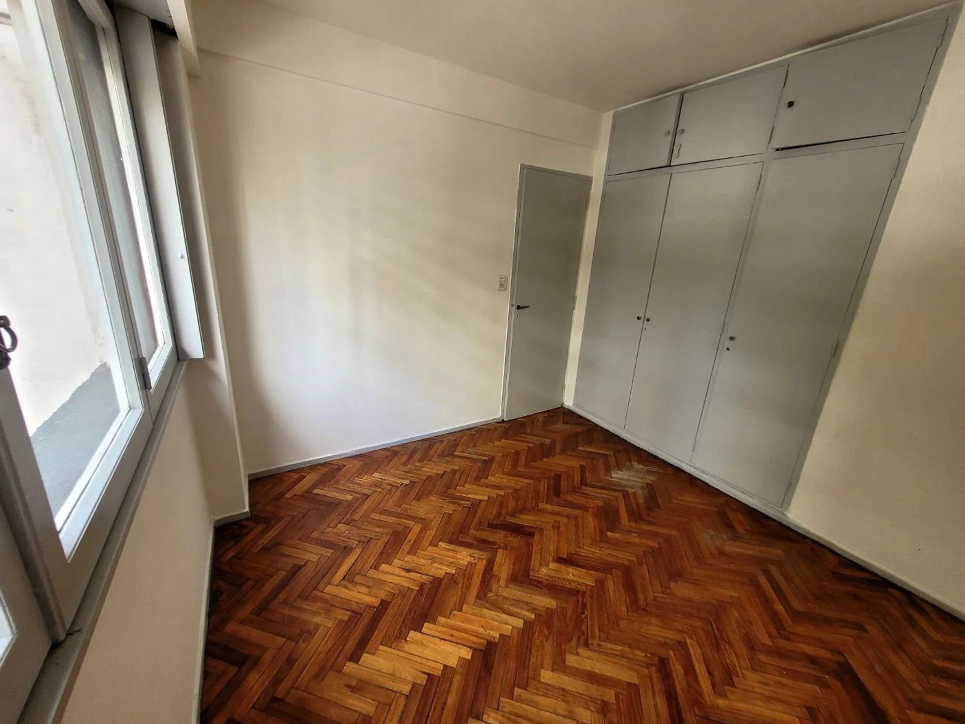 VENTA DEPARTAMENTO 4 AMBIENTES CABALLITO C/BAULERA foto 4