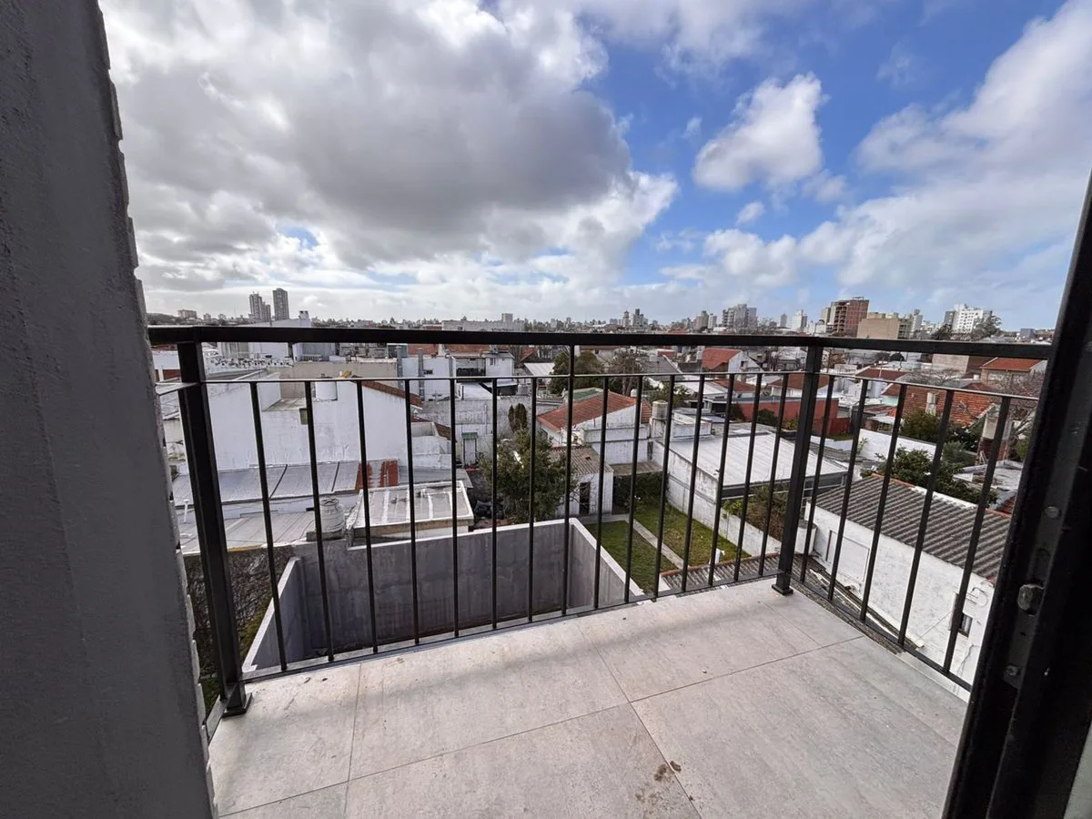 VENTA DEPARTAMENTO 2 AMB C/COCHERA ESTRENAR