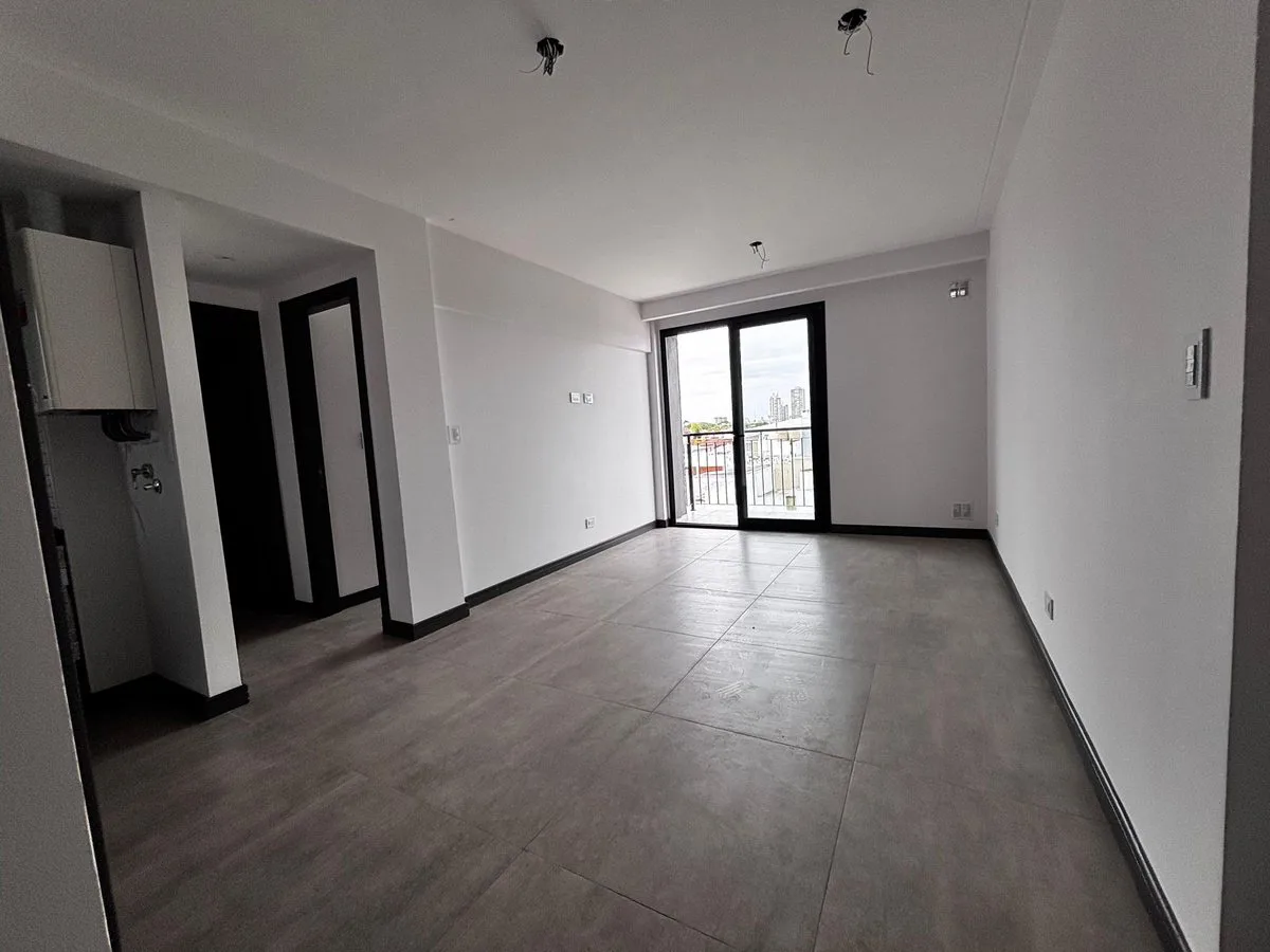 VENTA DEPARTAMENTO 2 AMB C/COCHERA  ESTRENAR foto 3