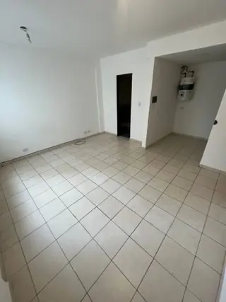 DEPARTAMENTO MONOAMBIENTE EN PRIMER PISO - SAENZ PEÑA foto 3