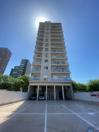Cochera descubierta en alquiler foto 2