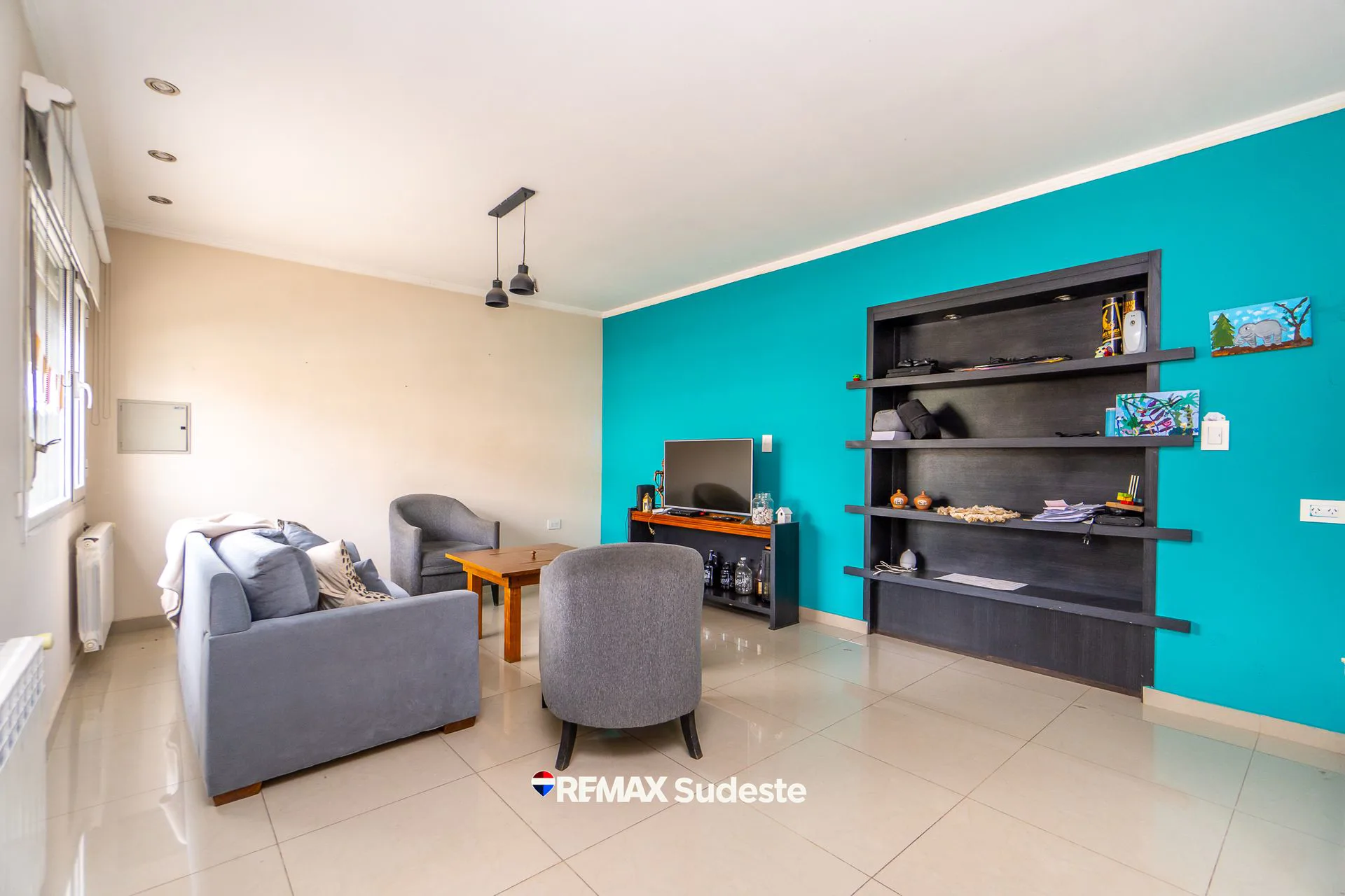 VENTA CASA MODERNA CON RADIADORES Barrio Km5 foto 2