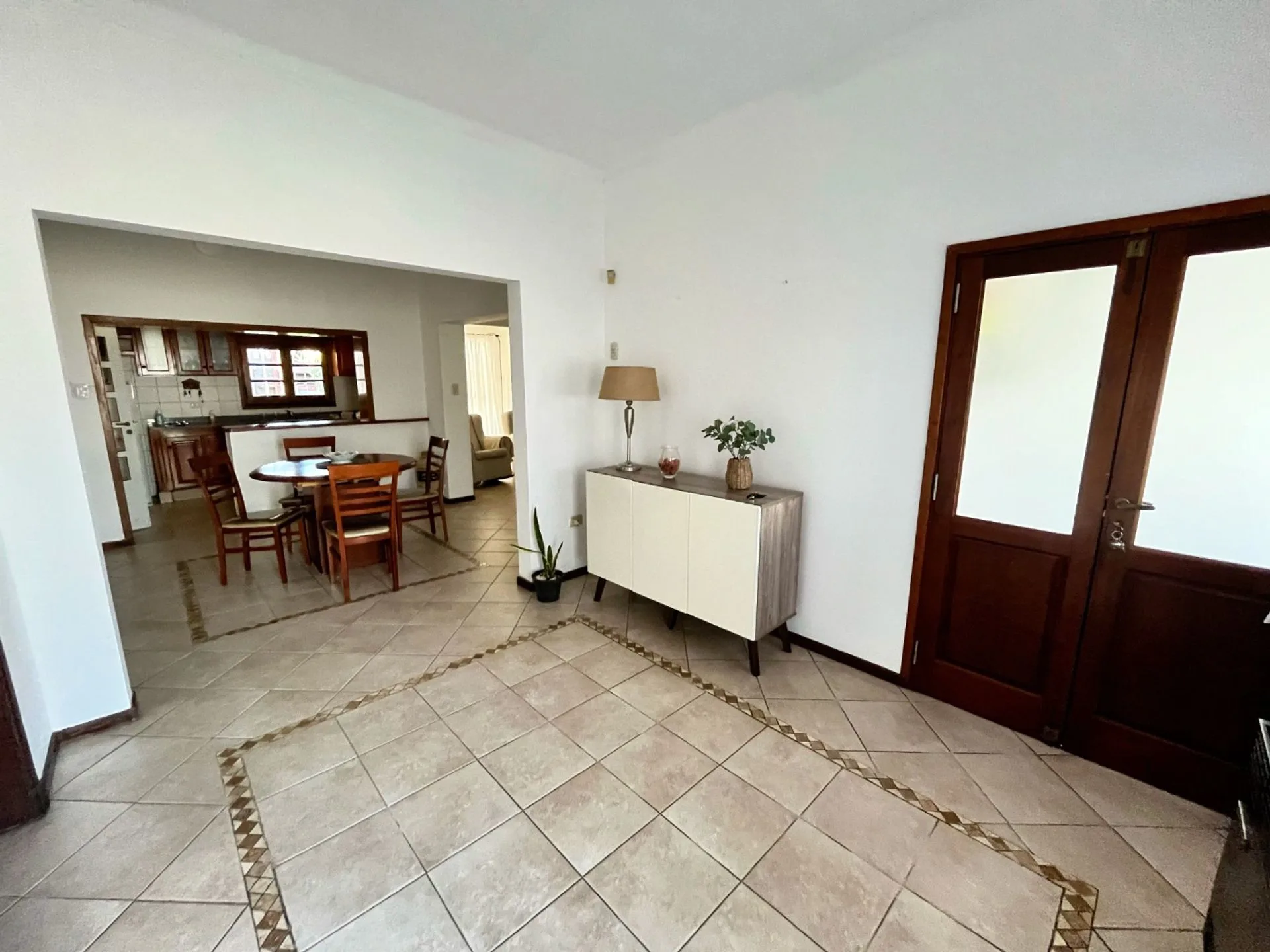 VENTA CASA CENTRO SAN NICOLAS QUINCHO PATIO VERDE foto 3