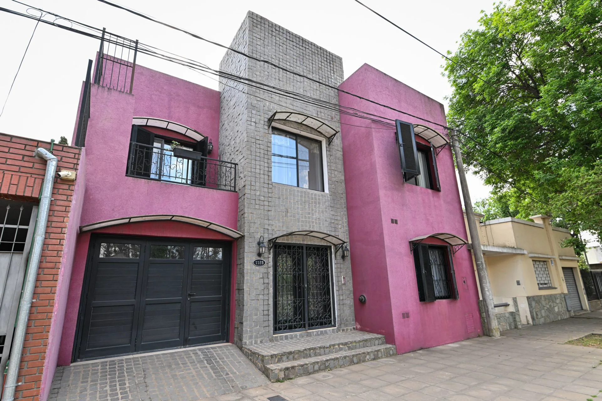 IMPORTANTE CASA EN VENTA EN EL CENTRO DE V. TUERTO
