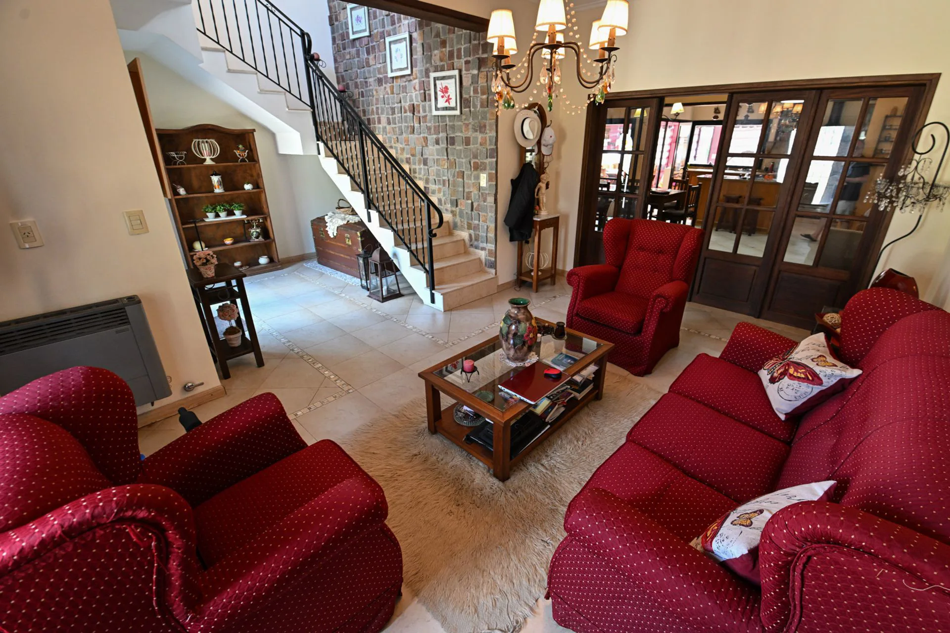 IMPORTANTE CASA EN VENTA EN EL CENTRO DE V. TUERTO foto 5