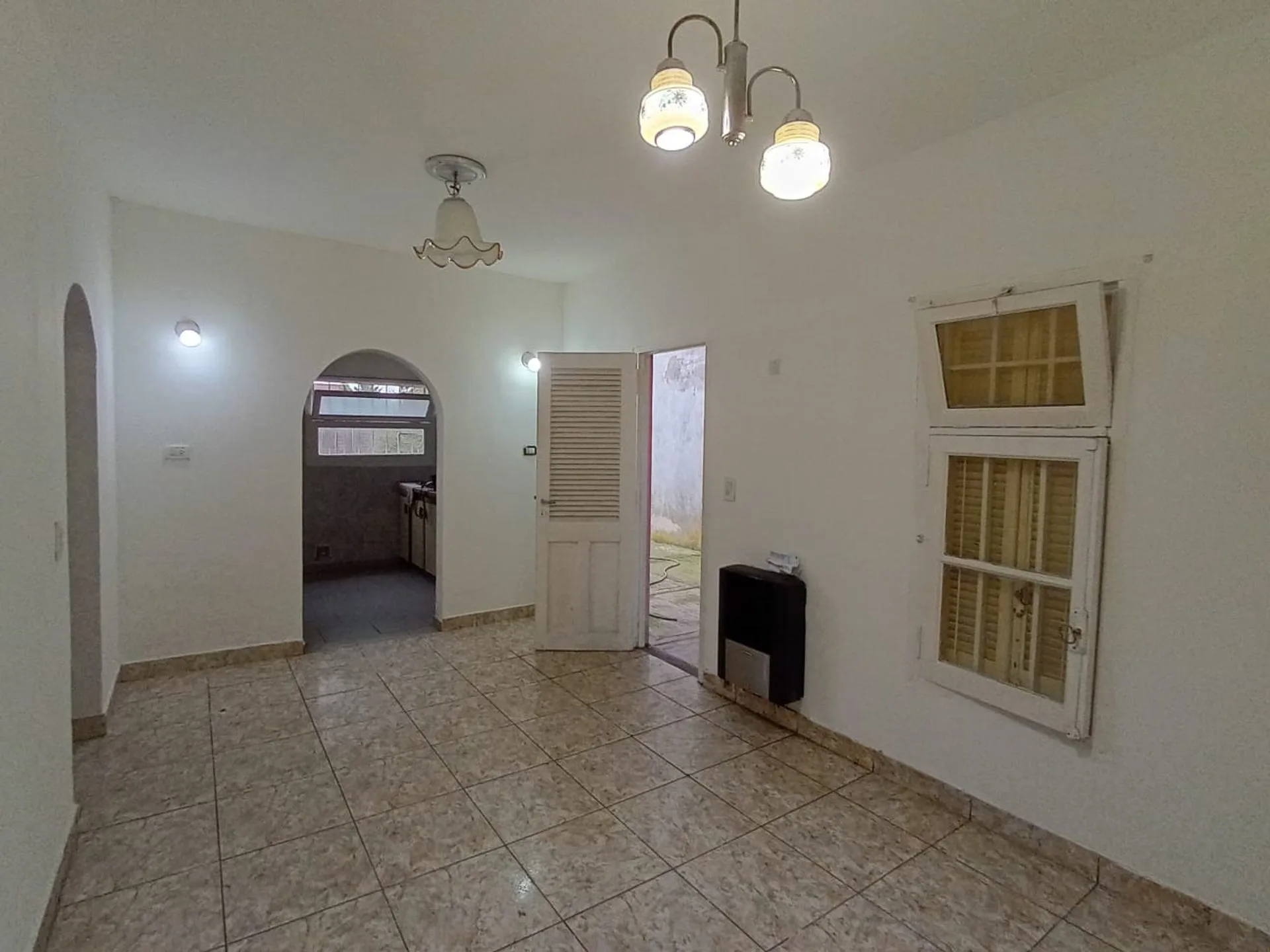VENTA - CASA -OPORTUNIDAD USD 58.000 foto 2