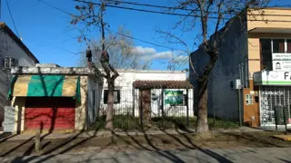 Dique Lujan - Centro - a REMODELAR - Casa c/Local foto 1