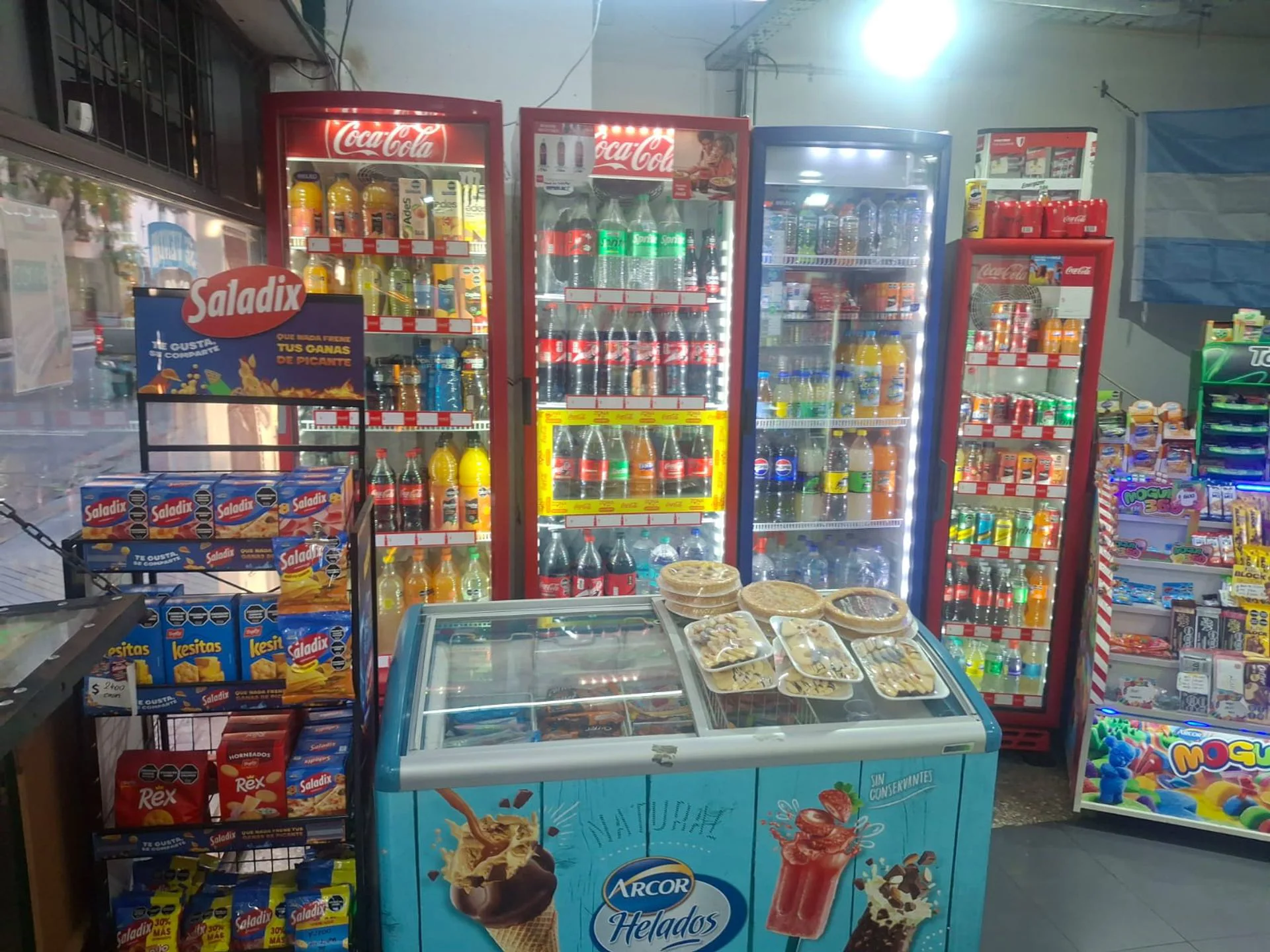 Fondo de comercio Market en venta en zona colegios foto 5