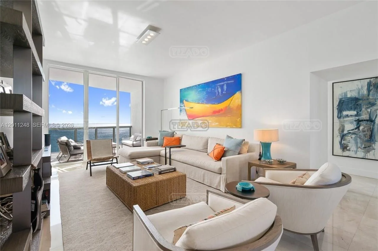15901 Collins Ave 15900 foto 3