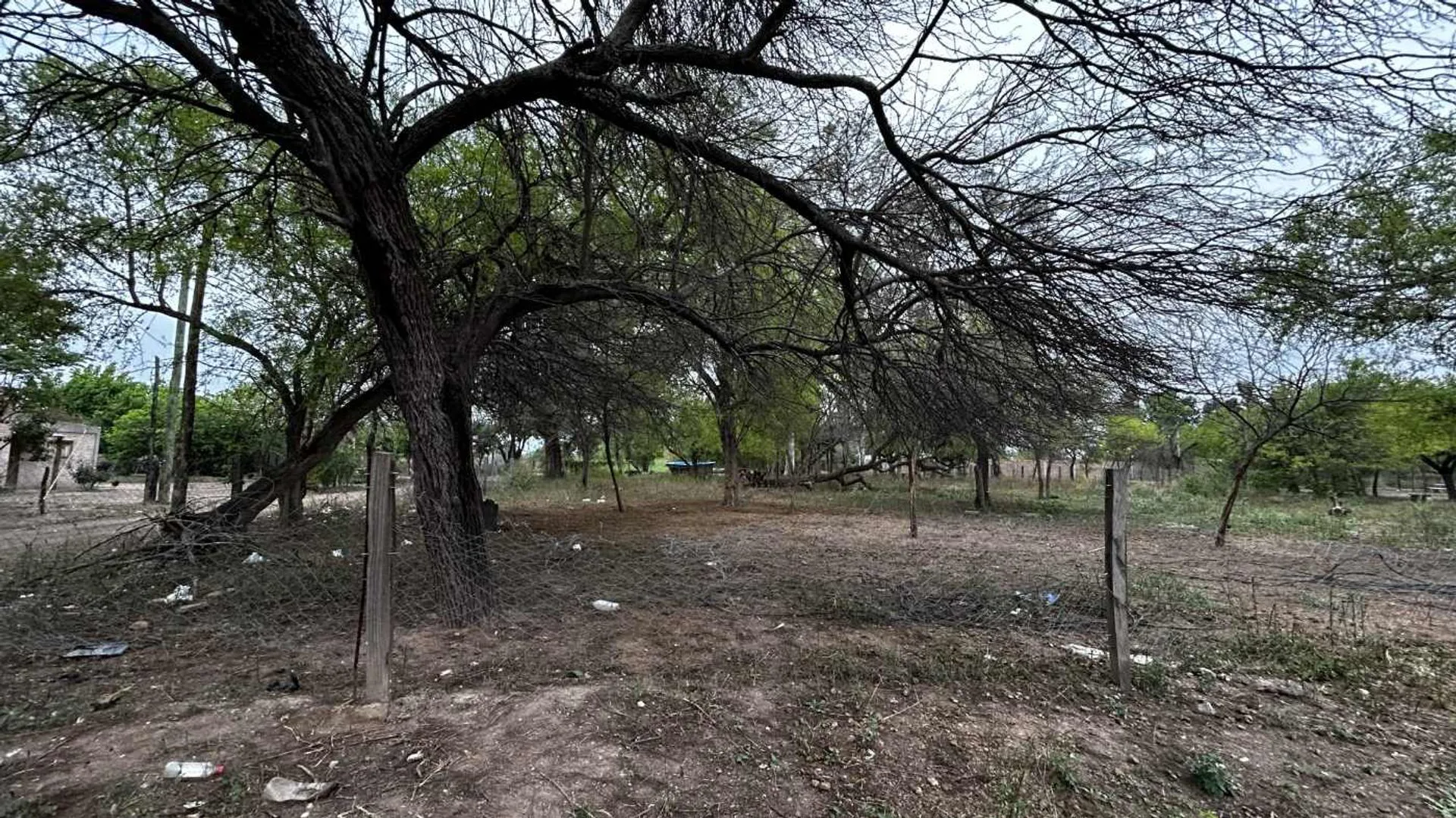 TERRENO EN VENTA 1.125 M² - VUELTA DE LA BARRANCA foto 3