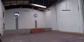 Jose L. Suarez - Galpon 220 M2 sobre lote 408 M2 -  Zona industrial. foto 5