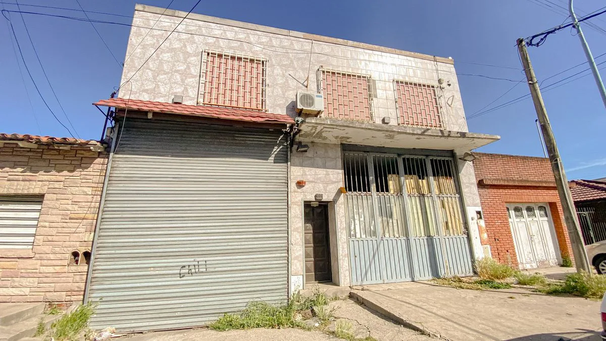 VENTA FABRICA CENTRO LOGISTICO + VIVIENDA