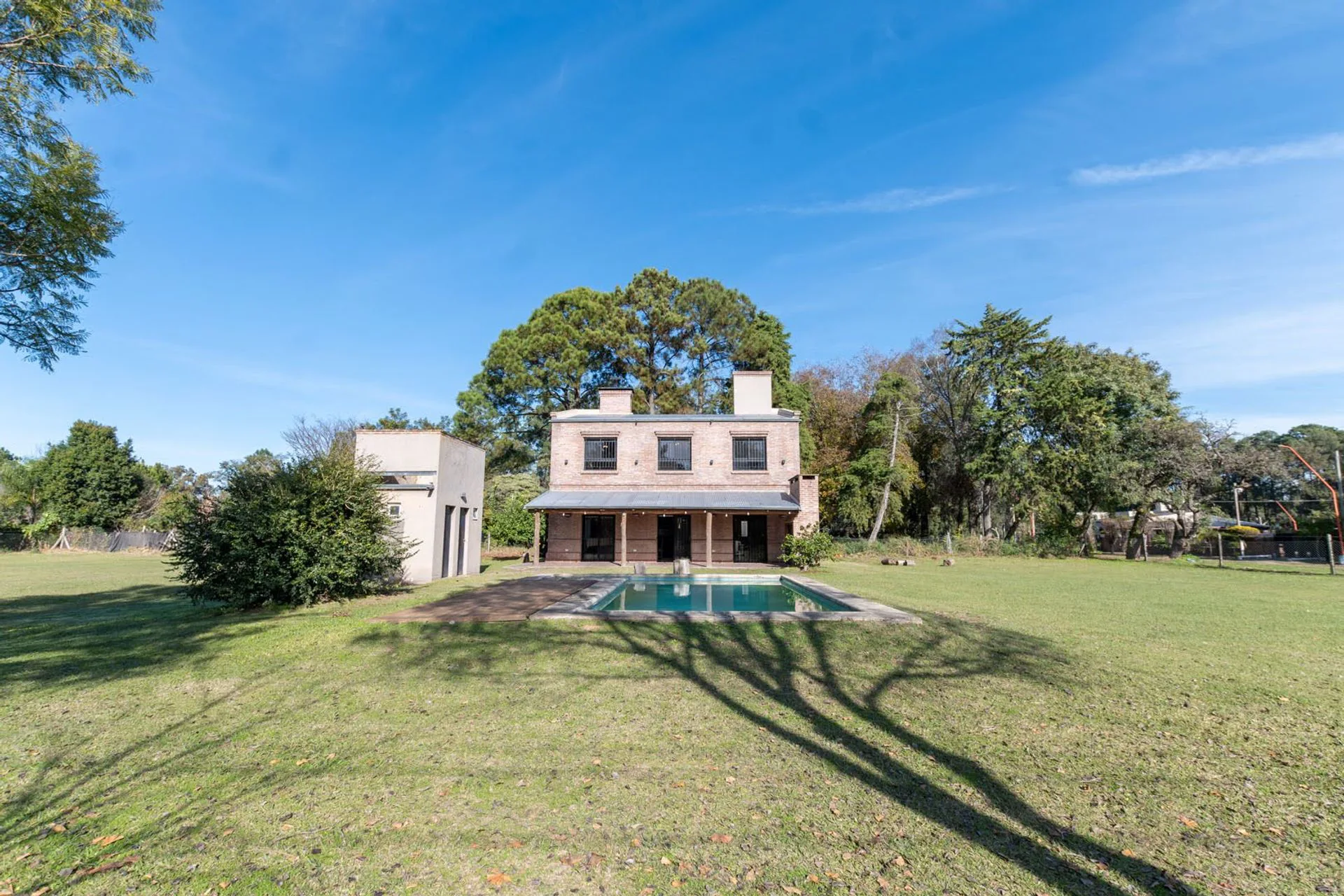 Excelente casa en Arroyo Leyes