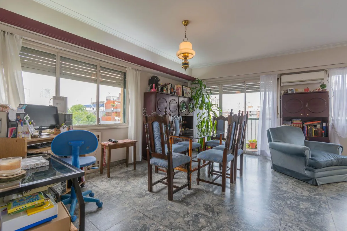 VENTA CABALLITO 4 AMBS. FRENTE BALCON COCHERA foto 4
