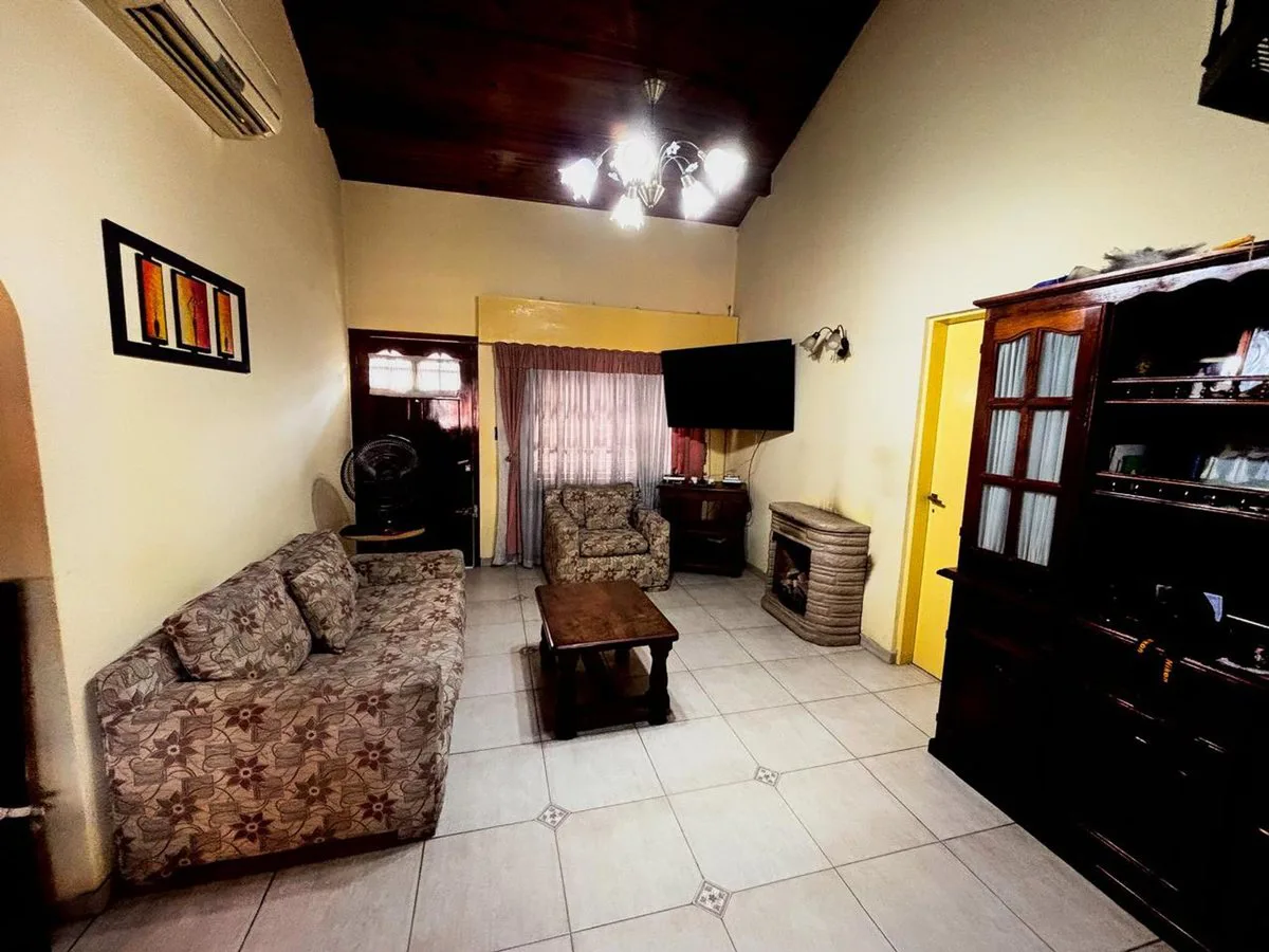 CASA EN VENTA MONTE GRANDE EXCELENTE ESTADO foto 5