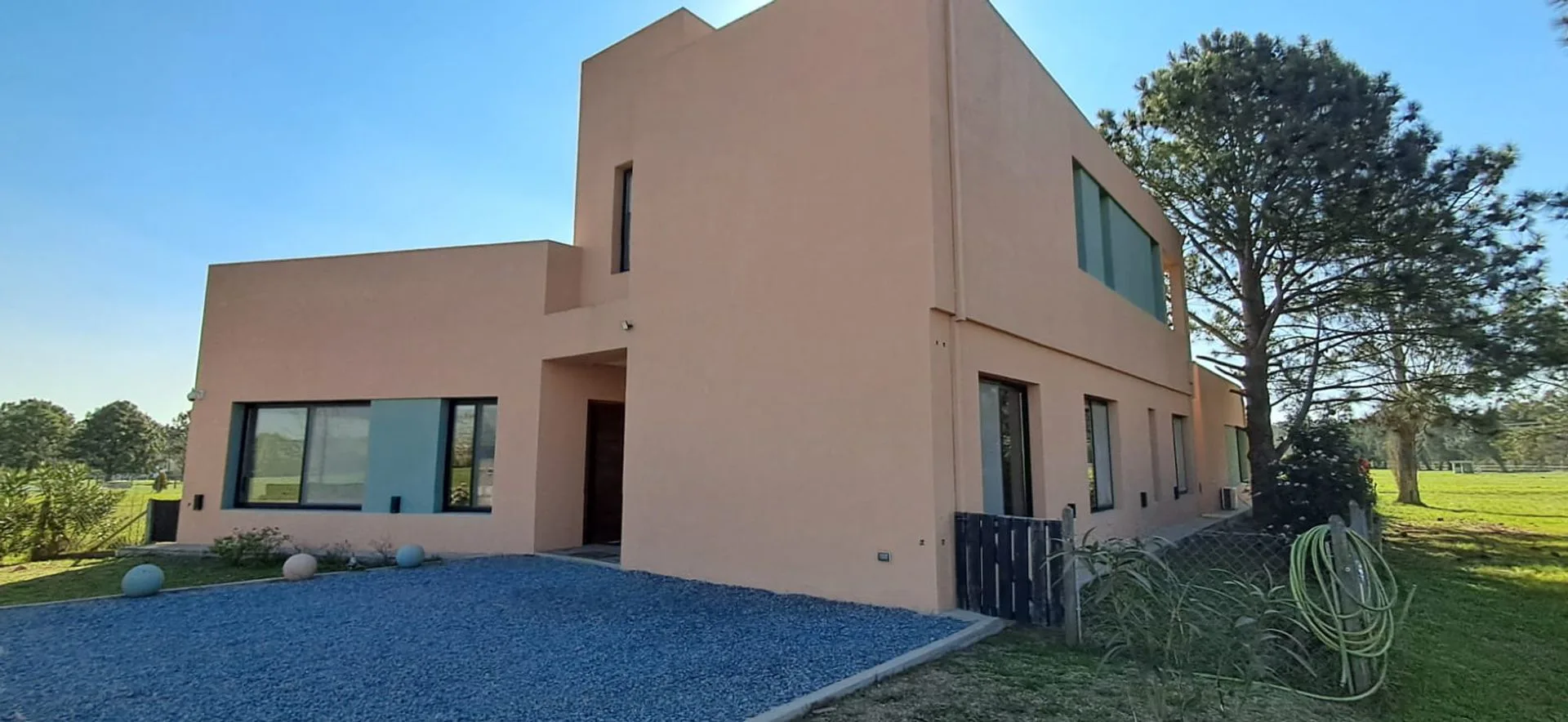 Casa 6 amb en Venta en Barrio El Campo Campana foto 3