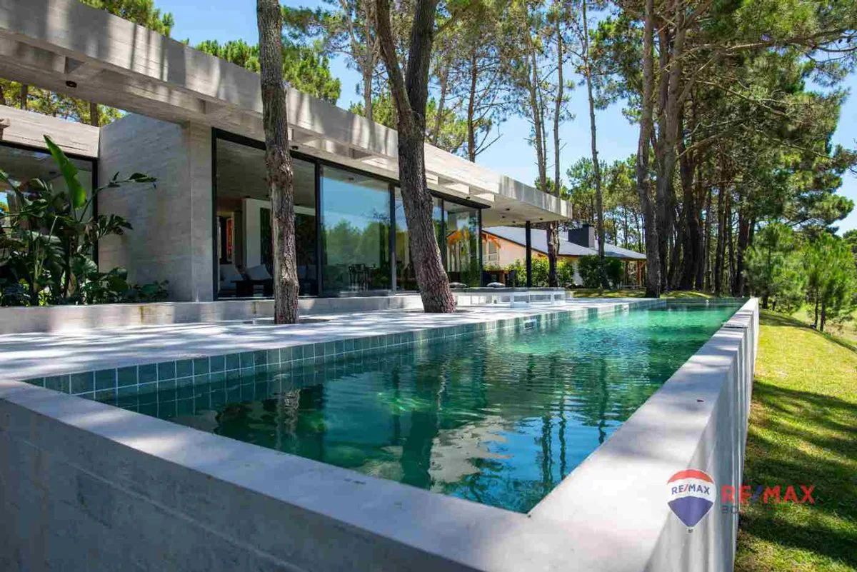 CASA EN VENTA ISLA DEL GOLF PINAMAR 4 DORMITORIOS foto 4