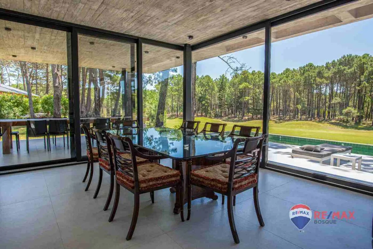 CASA EN VENTA ISLA DEL GOLF PINAMAR 4 DORMITORIOS foto 5
