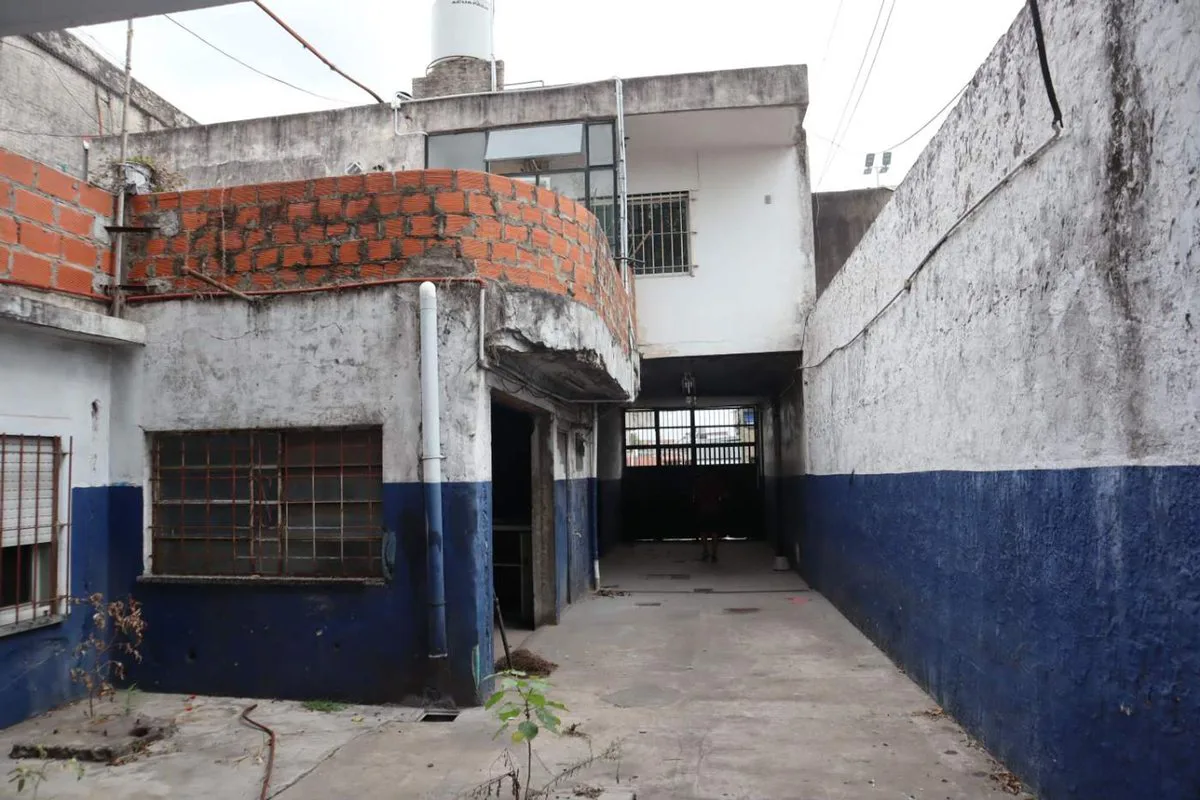 Venta 4 PH de 2 amb cada uno, cochera y local foto 4