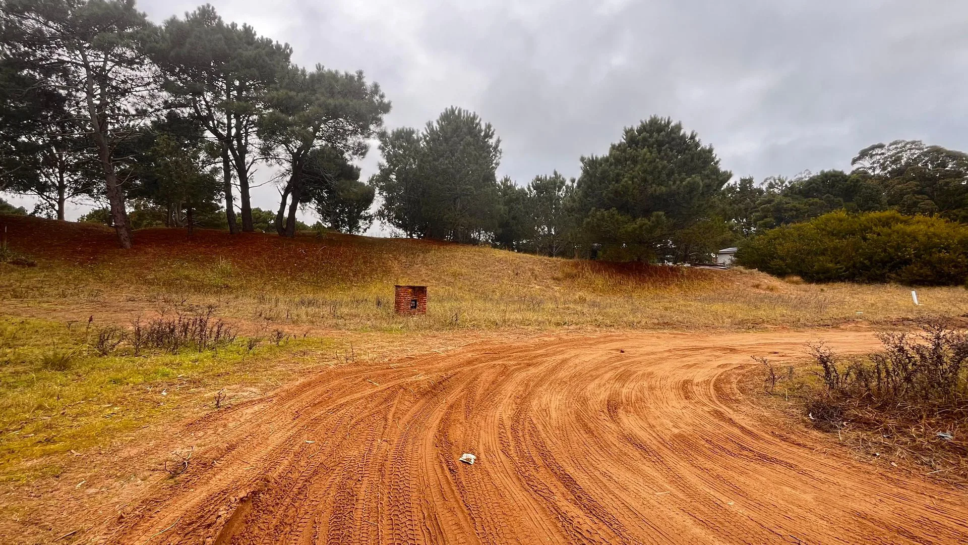 VENTA DE LOTE EN BARRIO DEPORTIVA-COSTA ESMERALDA foto 2