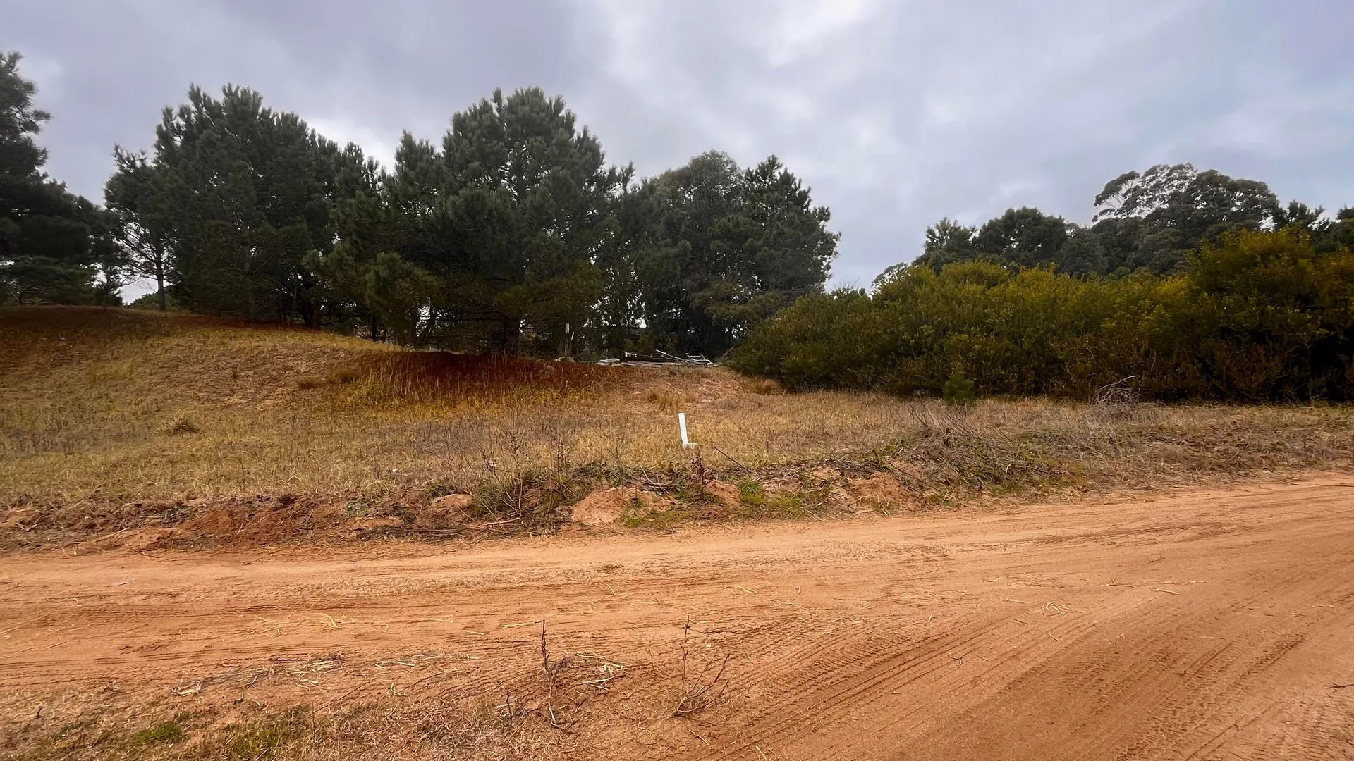 VENTA DE LOTE EN BARRIO DEPORTIVA-COSTA ESMERALDA foto 3