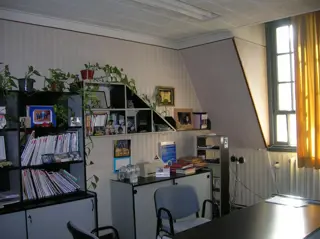 EXCELENTES OFICINAS DE 120 M2 SOBRE CALLE MORENO AL FRENTE - MONSERRAT - foto 2