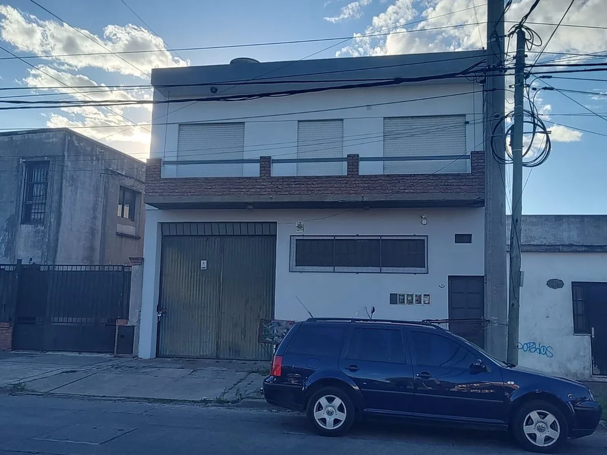 ALQUILER DEPARTAMENTO PH 3 AMBIENTES, MORON! foto 2