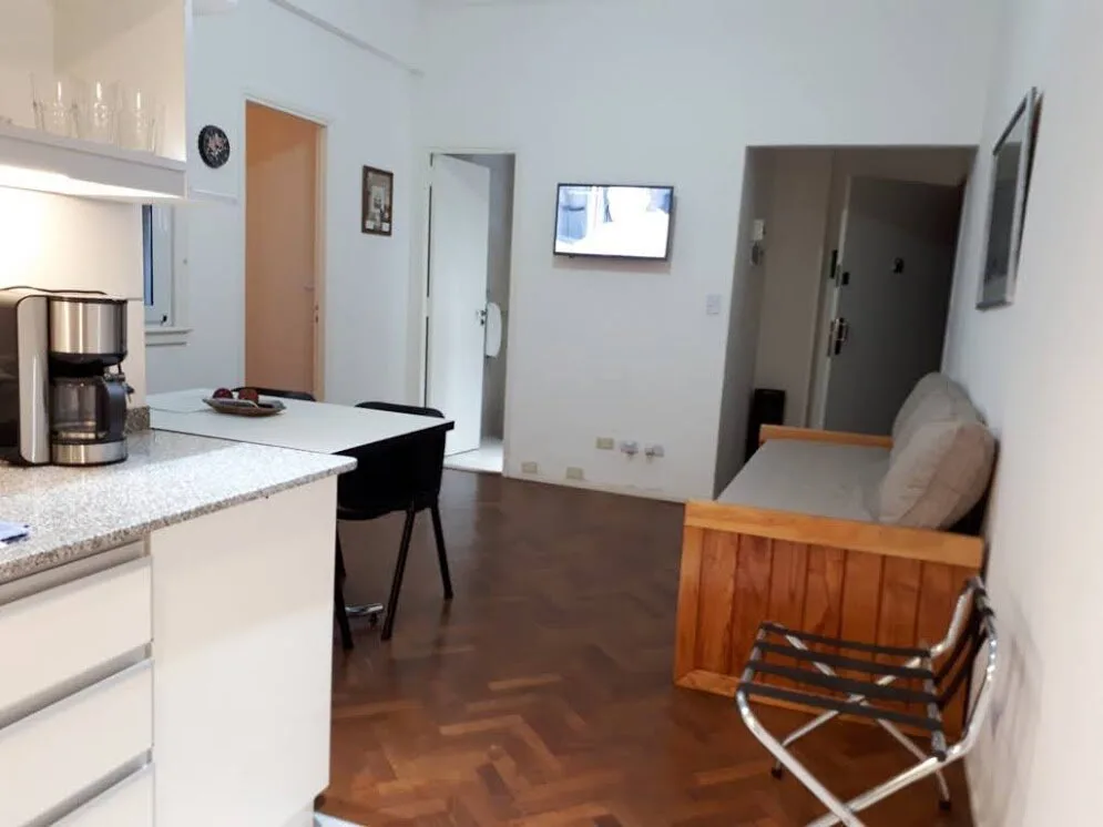 Belgrano, Arribeños 2300, 2 amb, 45m2, u$s 690 + + expensas ( Agosto 2026= $ 190,000) + servicios.