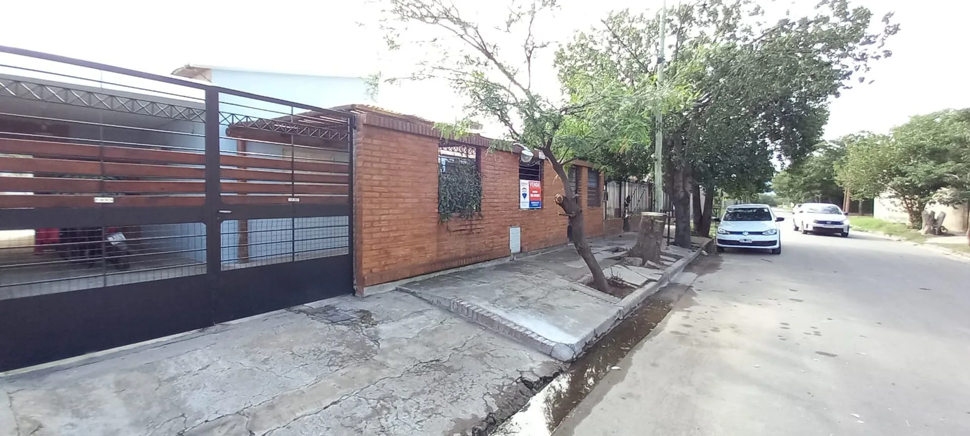 VENTA CASA 3 DORMITORIOS - ZONA SUR foto 3