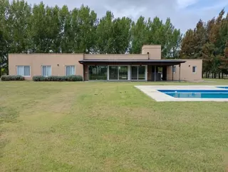 Casa Venta 5 Ambienes en Chacras de Abbott foto 2