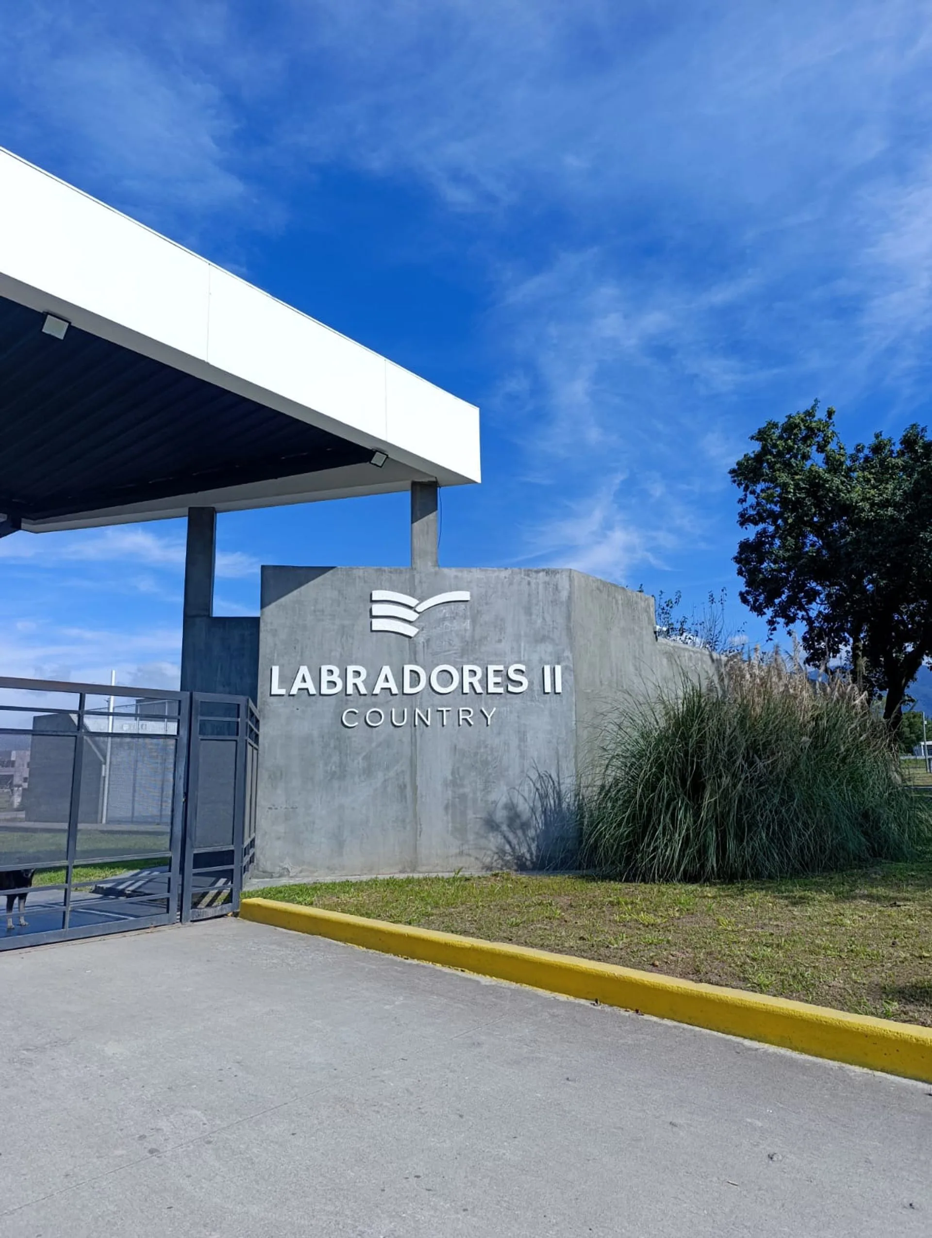 Terreno en venta en Labradores 2 Country foto 2
