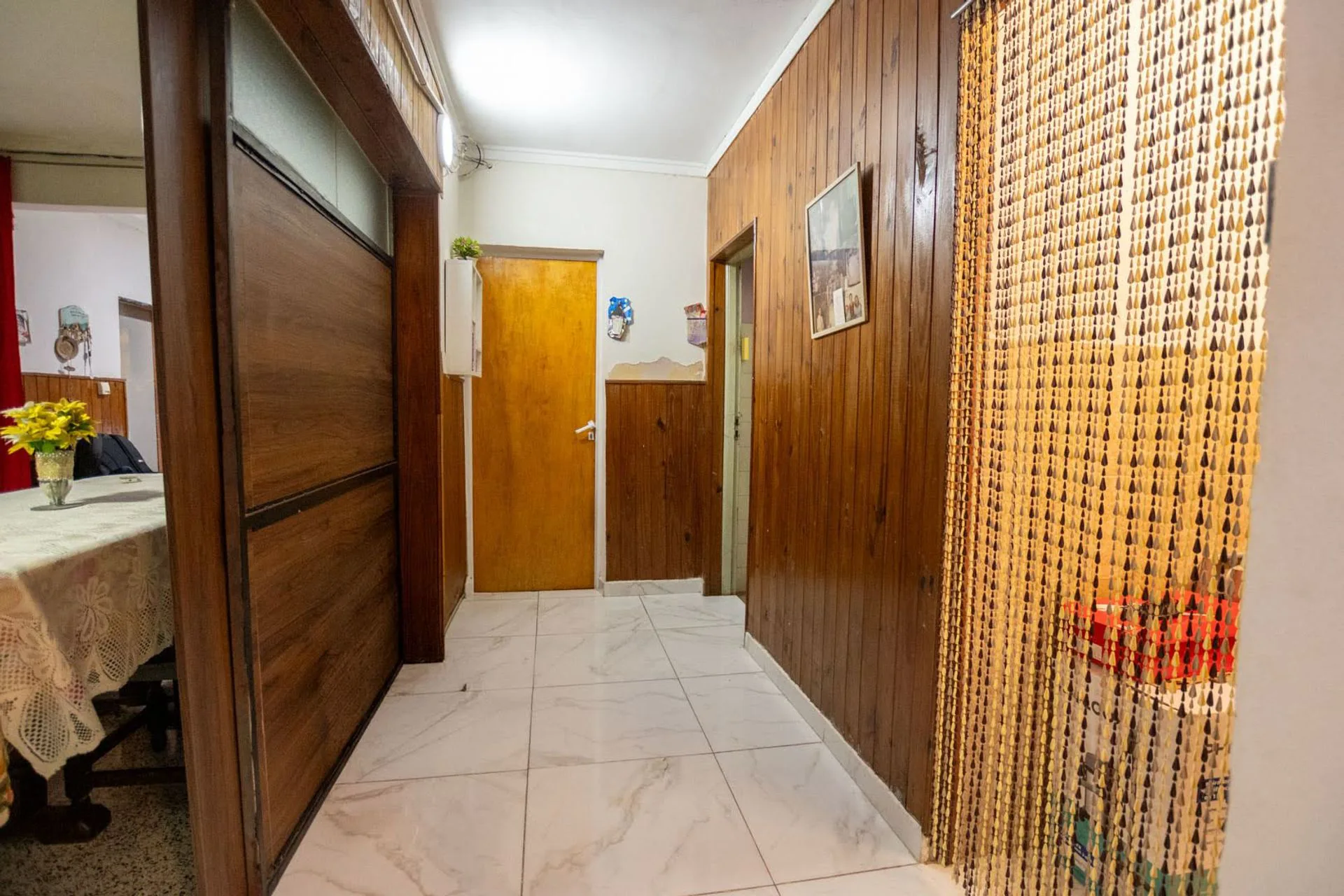 Venta Casa de 4 dormitorios con cochera y patio foto 5